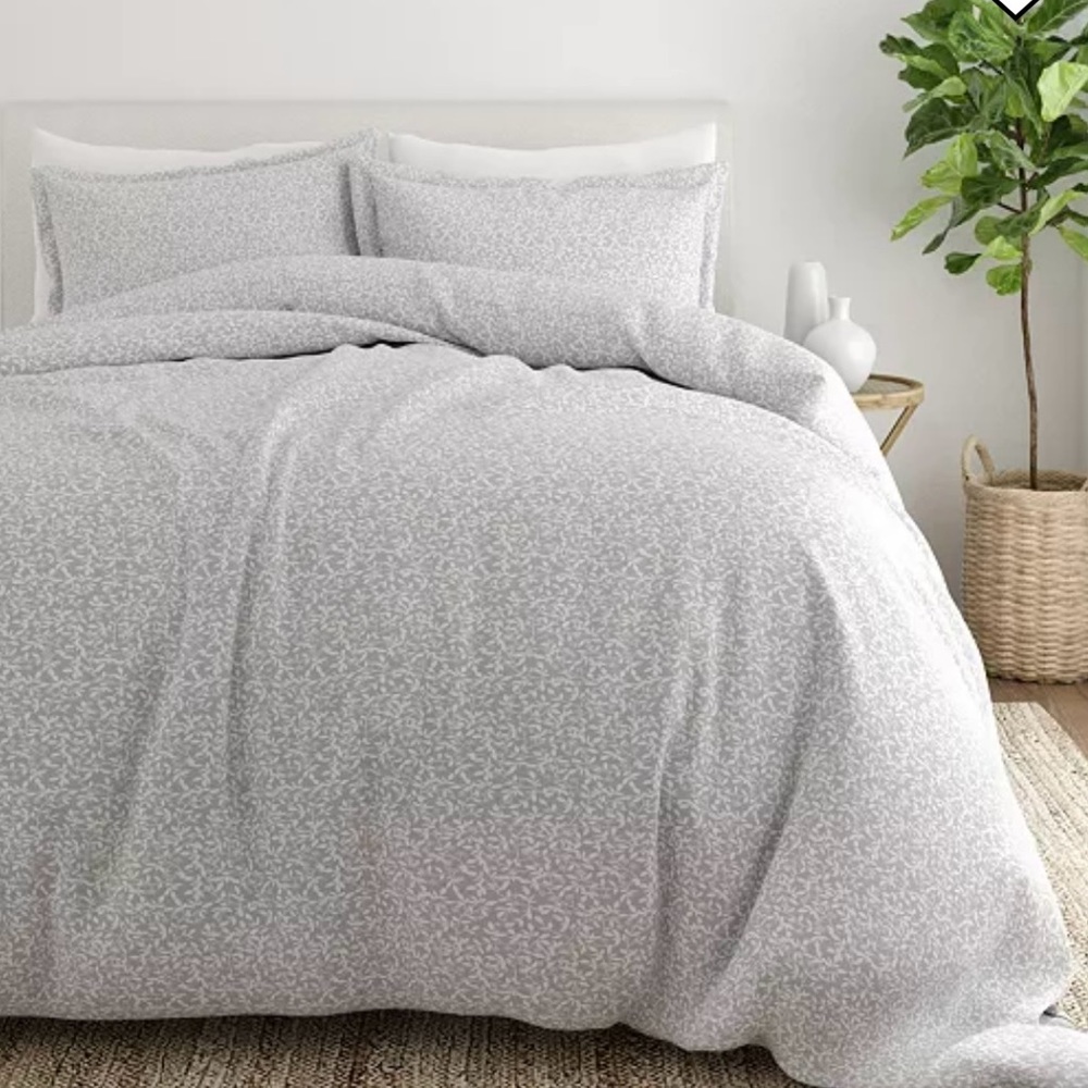 Brand new 3 piece duvet cover set King/California King